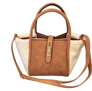 FFC New York Lydia Sherpa Bag